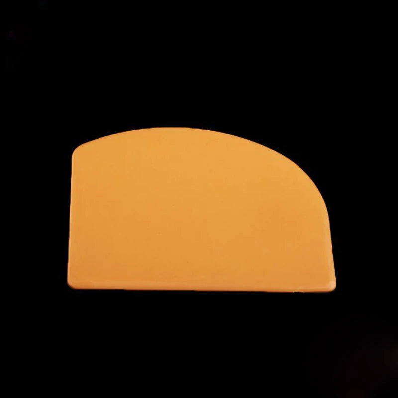 🍰 Espátula de Bolo Flexível em Plástico – Raspador e Cortador para Confeitaria