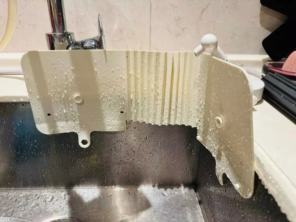 🚿 Protetor de Respingo para Pia de Cozinha – Barreira Ajustável Anti-Água
